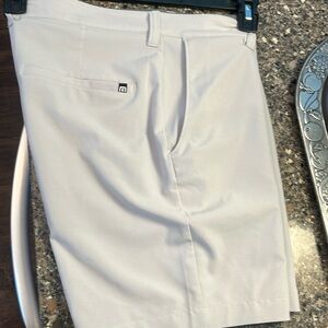 Travis Mathew shorts 30 waist / 7.5 inseam
